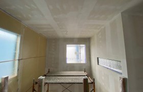 現場レポート⑭壁、天井の下塗り工事