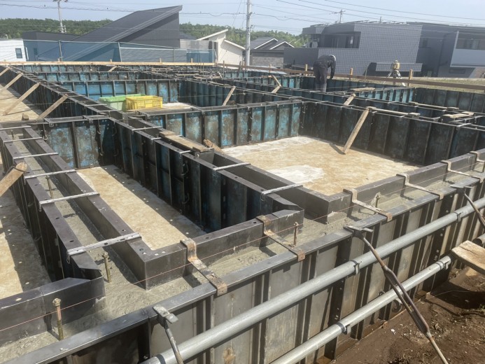 木更津市千束台分譲地新築住宅現場レポート＃6基礎工事　基礎立ち上がり部コンクリート打設編